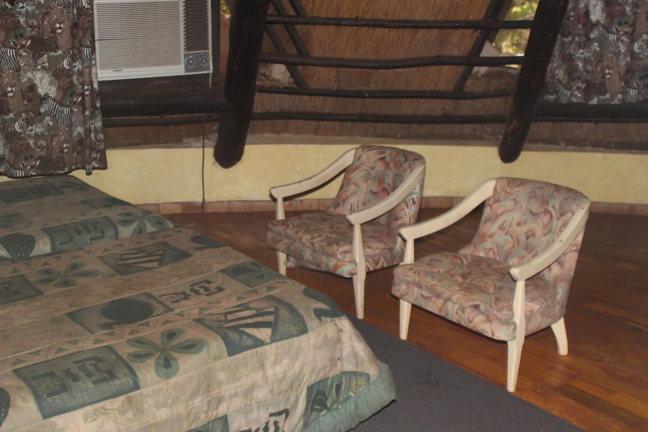Mosi-Ua-Tunya Lodge Victoria Falls Exterior foto